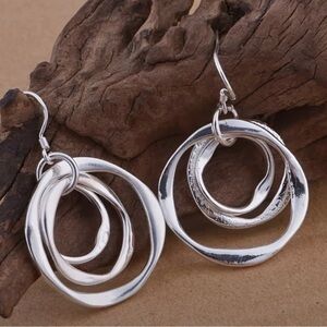 Gorgeous Fashion Three-Tier Drop Earrings - NWT